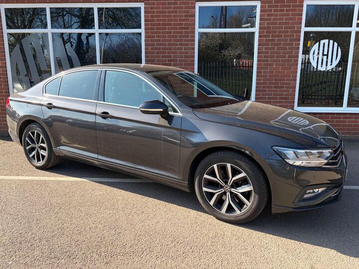 Volkswagen PASSAT 1.5 TSI EVO SEL Euro 6 (s/s) 4dr