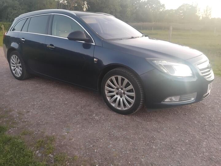 Vauxhall Insignia 2.0 CDTi Elite Nav Sports Tourer Auto 4WD Euro 5 5dr