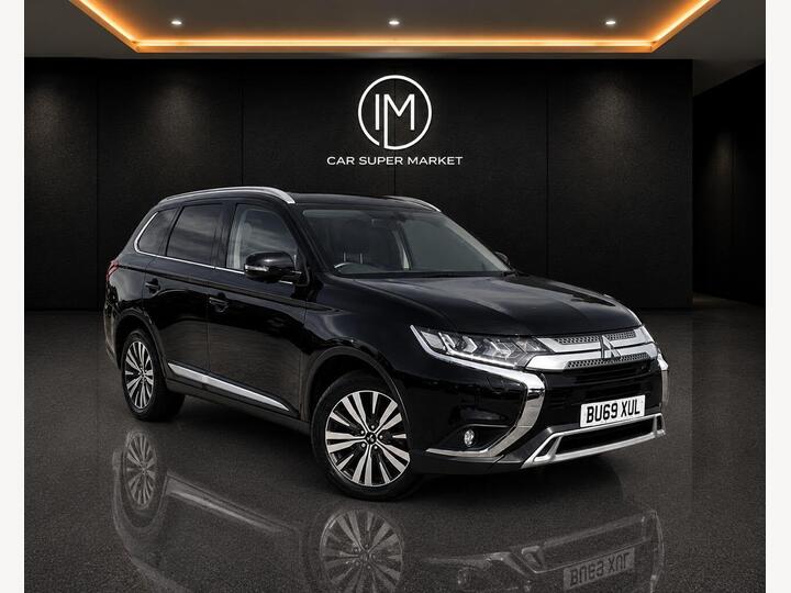 Mitsubishi Outlander 2.0 MIVEC Exceed CVT 4WD Euro 6 (s/s) 5dr Mitsubishi Outlander 2.0 MIVEC Exceed CVT 4WD Euro 6 (s/s) 5dr