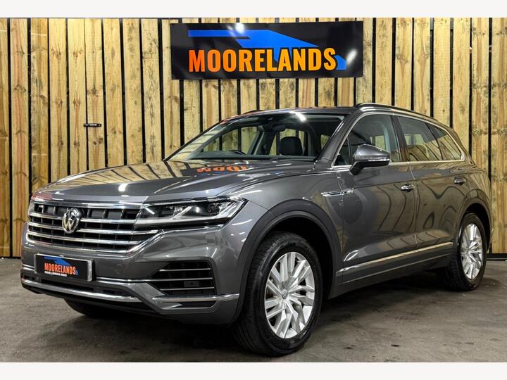 Volkswagen Touareg 3.0 TDI V6 SEL Tiptronic 4Motion Euro 6 (s/s) 5dr