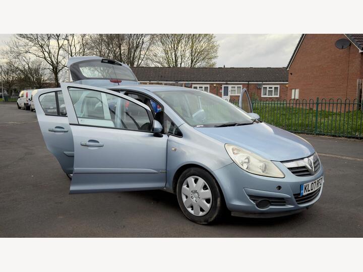 Vauxhall Corsa 1.4i 16v Club 5dr