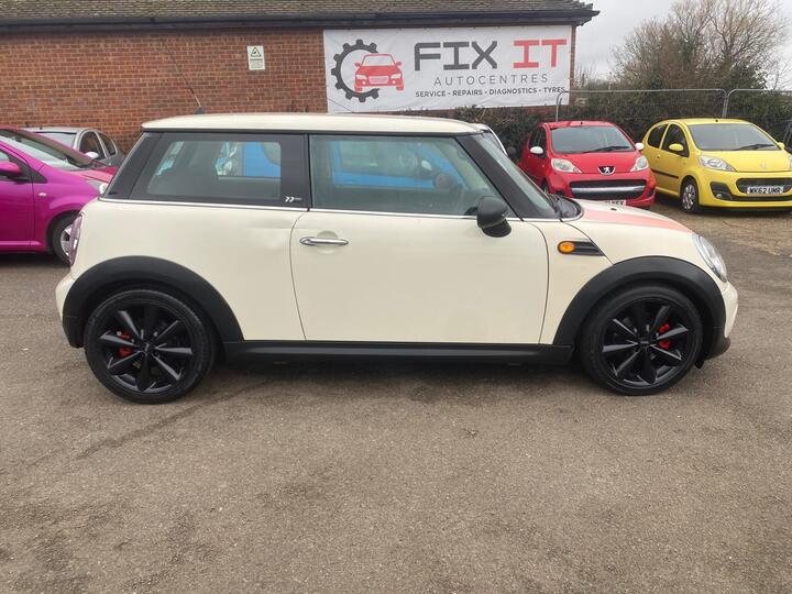 MINI Hatch 1.6 First Euro 5 3dr