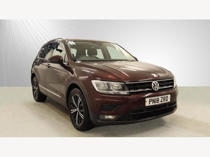 Volkswagen TIGUAN 2.0 TDI SE Navigation Euro 6 (s/s) 5dr Volkswagen TIGUAN 2.0 TDI SE Navigation Euro 6 (s/s) 5dr