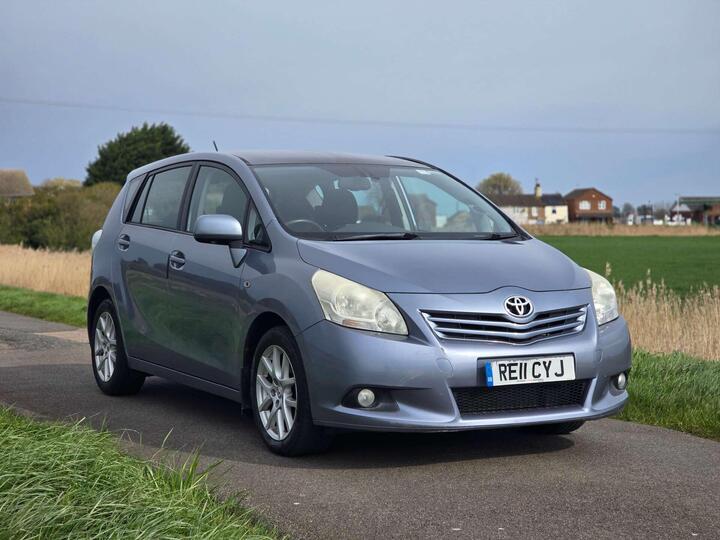 Toyota VERSO 2.0 D-4D T Spirit Euro 5 5dr