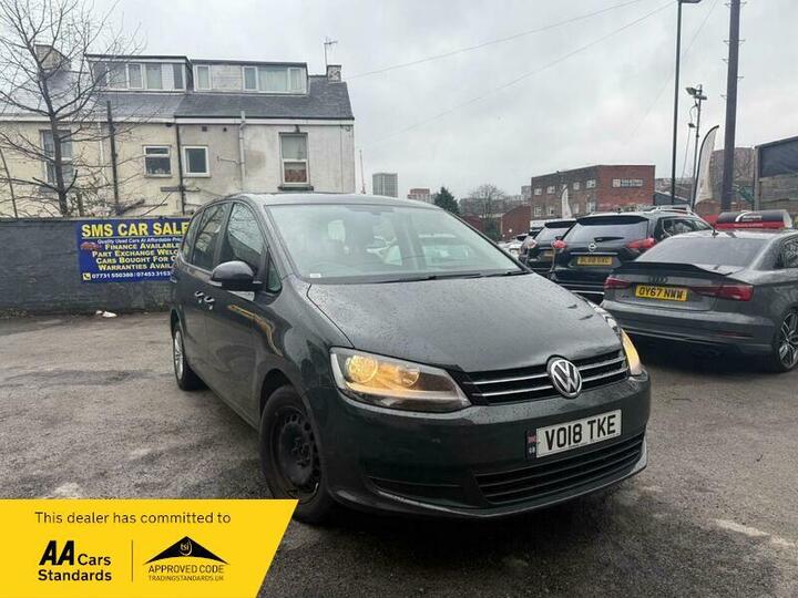 Volkswagen Sharan 2.0 TDI S DSG Euro 6 (s/s) 5dr Volkswagen Sharan 2.0 TDI S DSG Euro 6 (s/s) 5dr