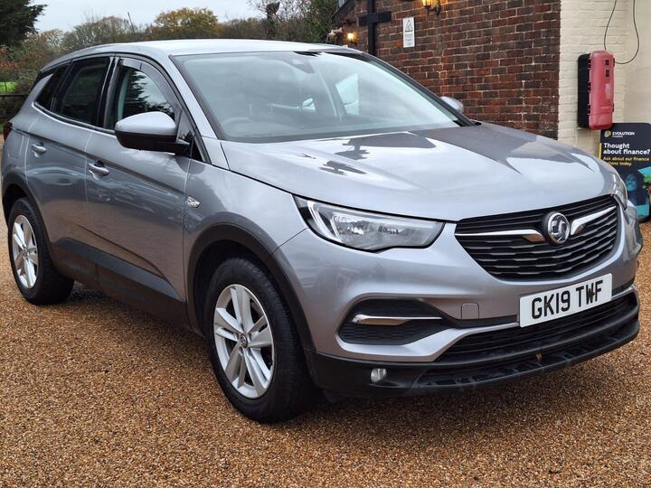 Vauxhall Grandland X 1.2 Turbo SE Euro 6 (s/s) 5dr