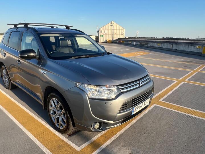 Mitsubishi Outlander 2.0h 12kWh GX4h CVT 4WD Euro 5 (s/s) 5dr