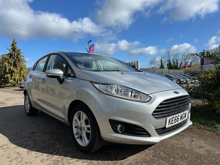 Ford Fiesta 1.0T EcoBoost Zetec Euro 6 (s/s) 5dr