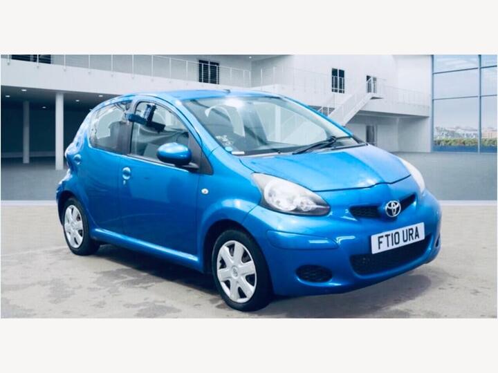 Toyota AYGO 1.0 VVT-i Blue Euro 4 5dr Toyota AYGO 1.0 VVT-i Blue Euro 4 5dr
