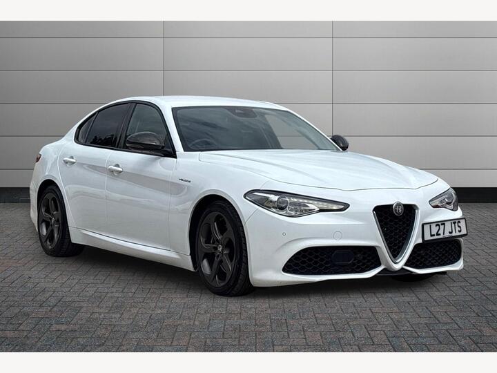 Alfa Romeo Giulia 2.0T Veloce Auto Euro 6 (s/s) 4dr Alfa Romeo Giulia 2.0T Veloce Auto Euro 6 (s/s) 4dr