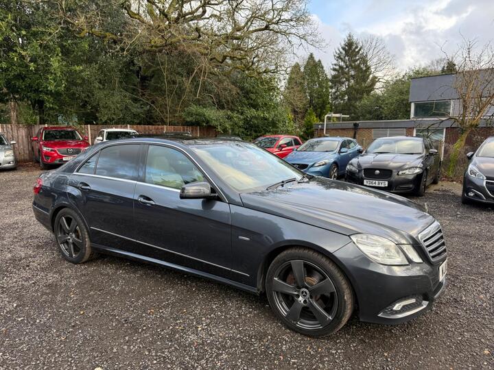 Mercedes-Benz E Class 3.0 E350 CDI V6 BlueEfficiency Avantgarde G-Tronic Euro 5 4dr