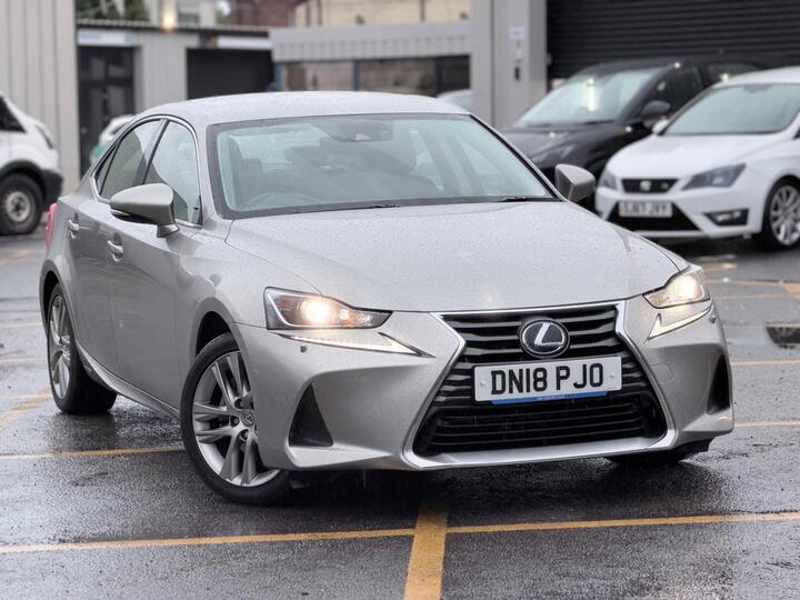 Lexus IS 2.5 300h Executive Edition E-CVT Euro 6 (s/s) 4dr