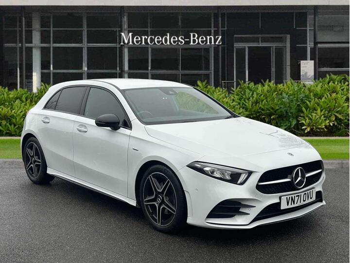 Mercedes-Benz A Class 1.3 A180 AMG Line Edition (Premium) 7G-DCT Euro 6 (s/s) 5dr
