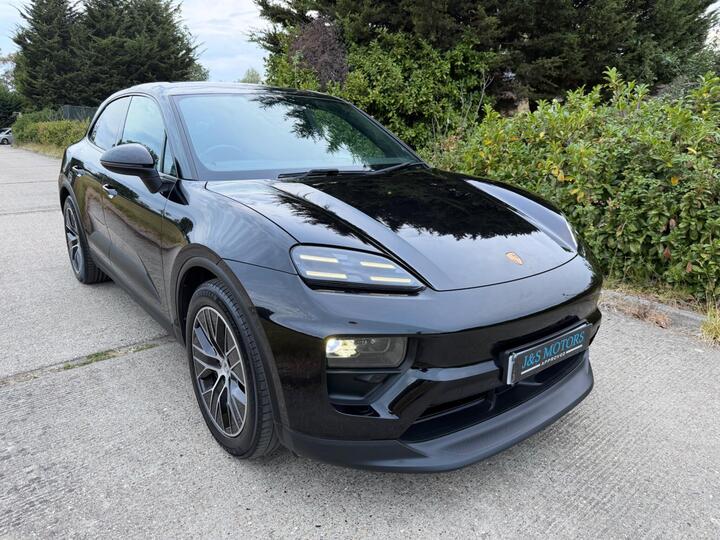 Porsche Macan 100kWh Auto 5dr
