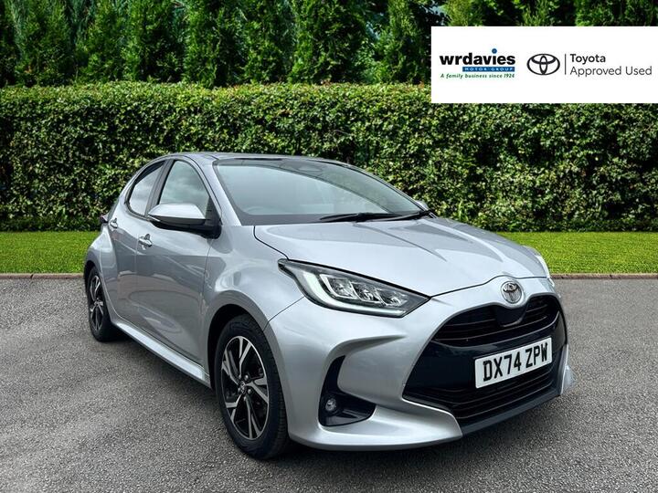 Toyota Yaris 1.5 VVT-h Design E-CVT Euro 6 (s/s) 5dr