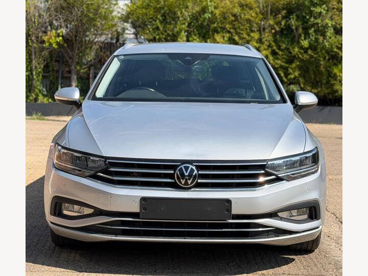 Volkswagen Passat 2.0 TDI EVO SEL DSG Euro 6 (s/s) 5dr