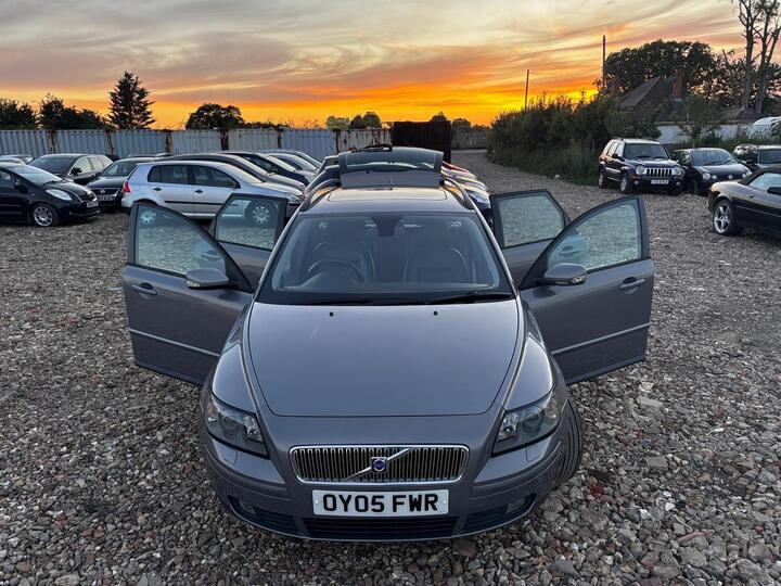 Volvo V50 2.4 SE Geartronic 5dr