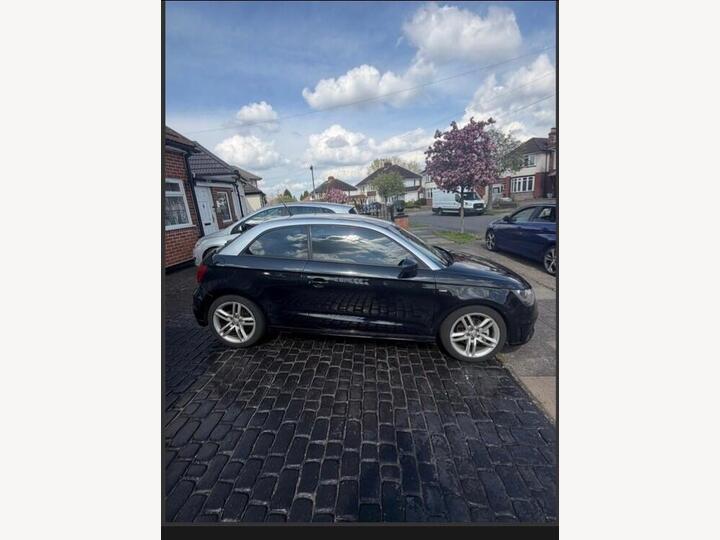 Audi A1 1.6 TDI S Line Euro 5 (s/s) 3dr