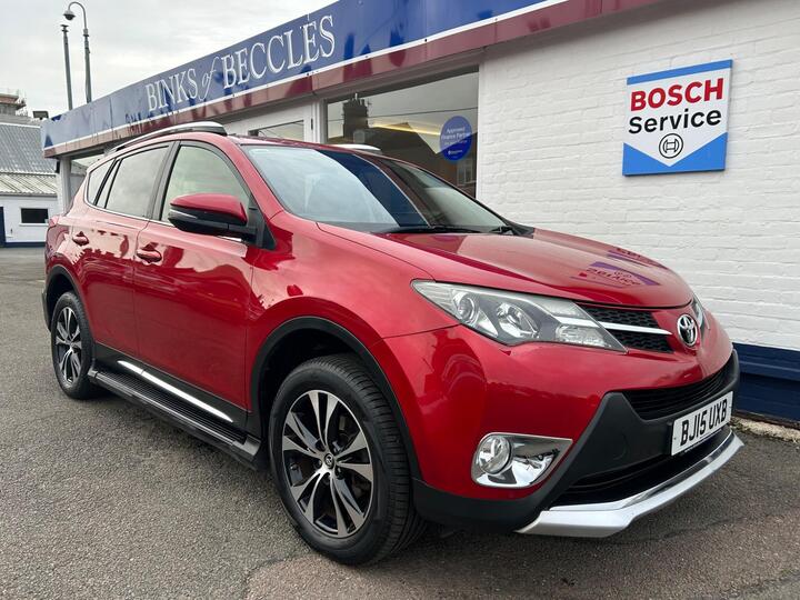 Toyota RAV4 2.2 D-CAT Invincible Auto 4WD Euro 5 5dr Toyota RAV4 2.2 D-CAT Invincible Auto 4WD Euro 5 5dr