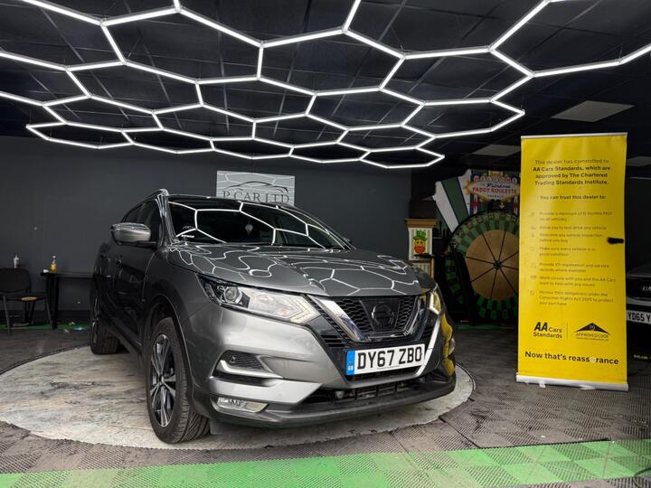 Nissan Qashqai 1.6 DCi N-Connecta XTRON Euro 6 (s/s) 5dr Nissan Qashqai 1.6 DCi N-Connecta XTRON Euro 6 (s/s) 5dr