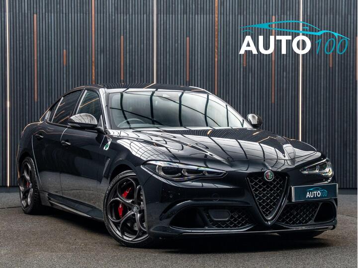 Alfa Romeo Giulia 2.9 V6 Bi-Turbo Quadrifoglio Auto Euro 6 (s/s) 4dr Alfa Romeo Giulia 2.9 V6 Bi-Turbo Quadrifoglio Auto Euro 6 (s/s) 4dr