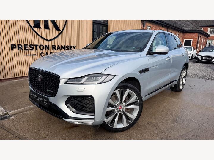 Jaguar F-PACE 3.0 D300 MHEV R-Dynamic SE Auto AWD Euro 6 (s/s) 5dr
