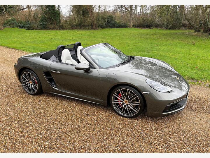 Porsche 718 Boxster 4.0 GTS Euro 6 (s/s) 2dr Porsche 718 Boxster 4.0 GTS Euro 6 (s/s) 2dr