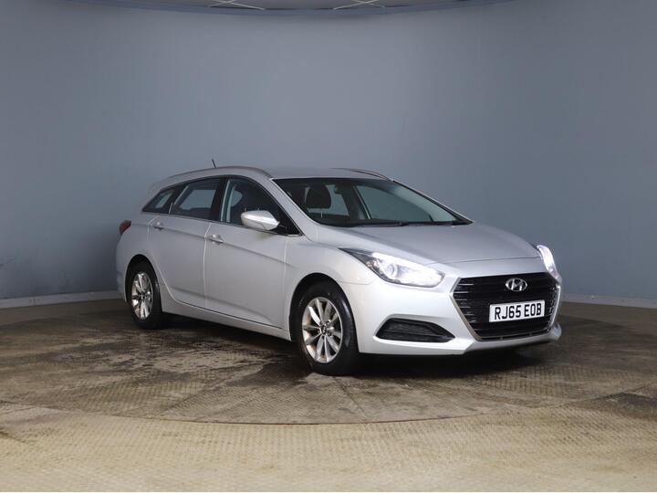 Hyundai I40 1.7 CRDi Blue Drive S Tourer Euro 6 (s/s) 5dr Hyundai I40 1.7 CRDi Blue Drive S Tourer Euro 6 (s/s) 5dr