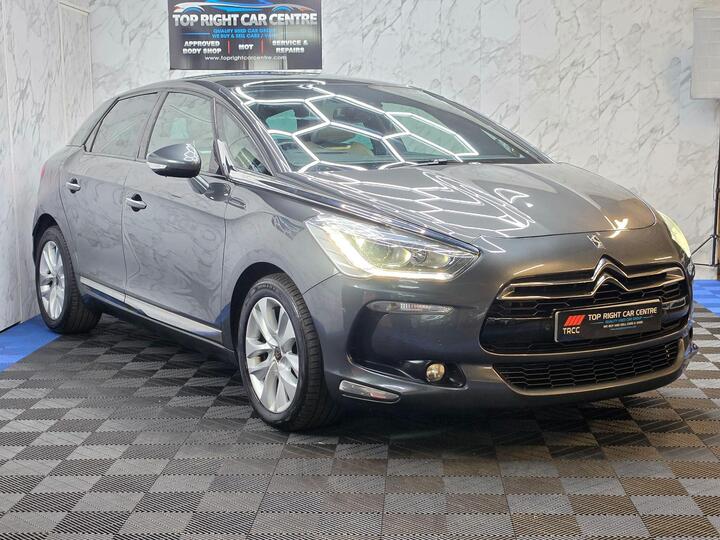 Citroen DS5 1.6 BlueHDi DStyle Euro 6 (s/s) 5dr Citroen DS5 1.6 BlueHDi DStyle Euro 6 (s/s) 5dr