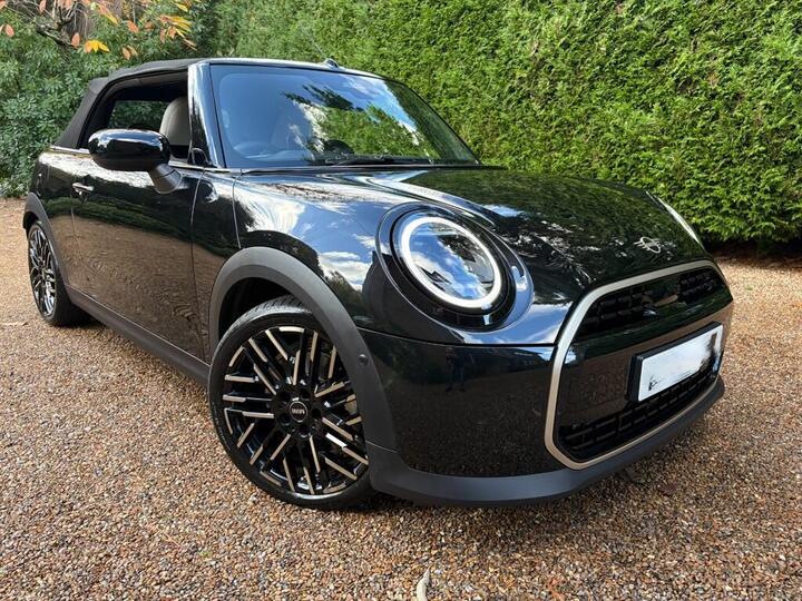 MINI Cooper Convertible 2.0C Exclusive Steptronic Euro 6 (s/s) 2dr