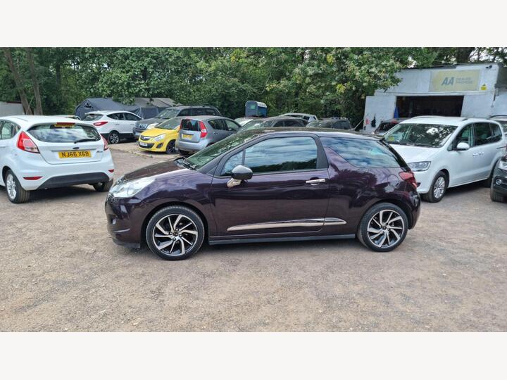 DS AUTOMOBILES DS 3 1.2 PureTech DStyle Nav Euro 6 (s/s) 3dr