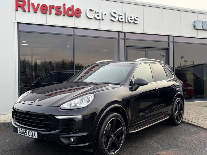 Porsche Cayenne 3.0 TD V6 TiptronicS 4WD Euro 6 (s/s) 5dr Porsche Cayenne 3.0 TD V6 TiptronicS 4WD Euro 6 (s/s) 5dr