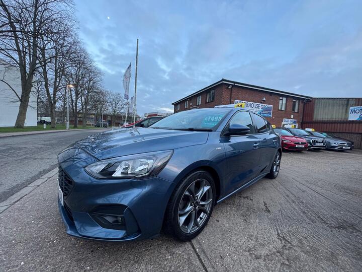 Ford Focus 1.0T EcoBoost ST-Line Euro 6 (s/s) 5dr