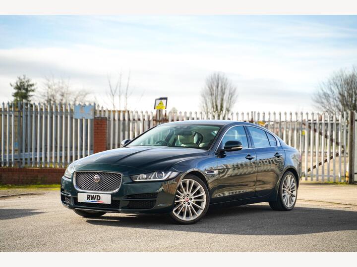 Jaguar XE 2.0d Portfolio Auto Euro 6 (s/s) 4dr