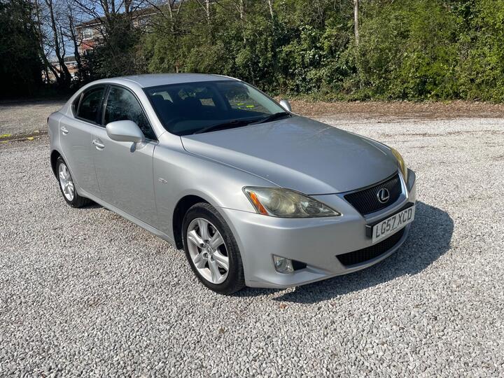 Lexus IS 2.2 220TD 4dr