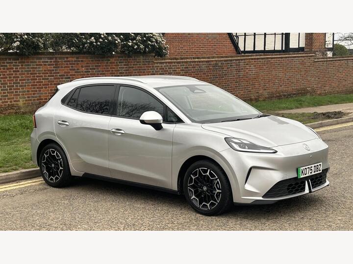 MG MG4 URBAN 118kW Premium Long Range 54kWh 5dr Auto