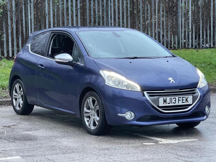Peugeot 208 1.6 E-HDi Allure Euro 5 (s/s) 3dr