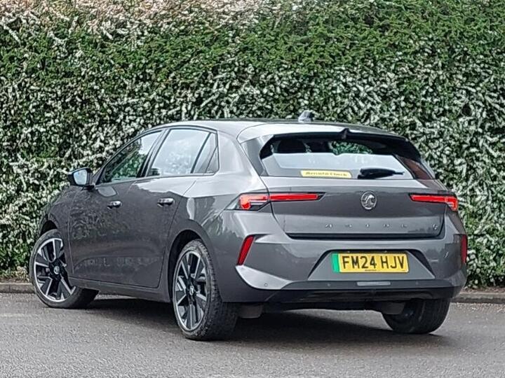Vauxhall Astra Electric 54kWh Design Auto 5dr