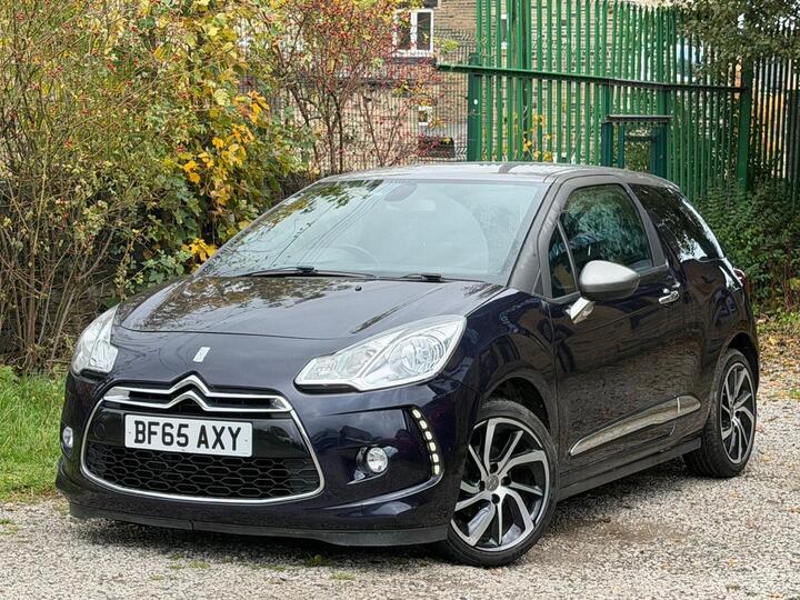 DS AUTOMOBILES DS 3 1.2 PureTech DStyle Nav Euro 6 (s/s) 3dr DS AUTOMOBILES DS 3 1.2 PureTech DStyle Nav Euro 6 (s/s) 3dr