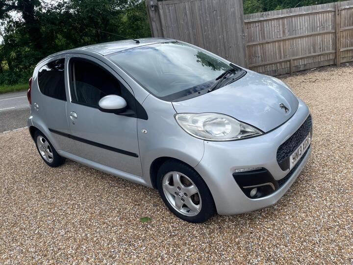 Peugeot 107 1.0 12V Allure Euro 5 5dr