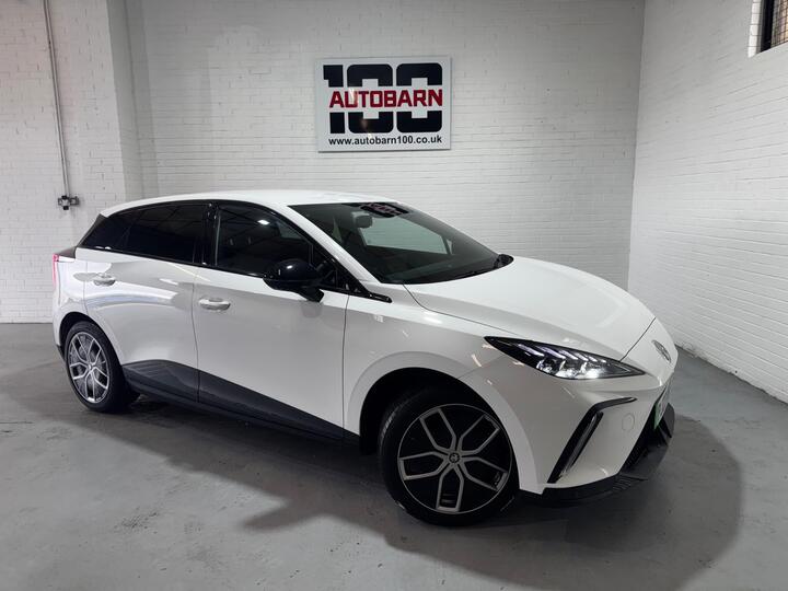 MG MG4 64kWh Trophy Long Range Auto 5dr