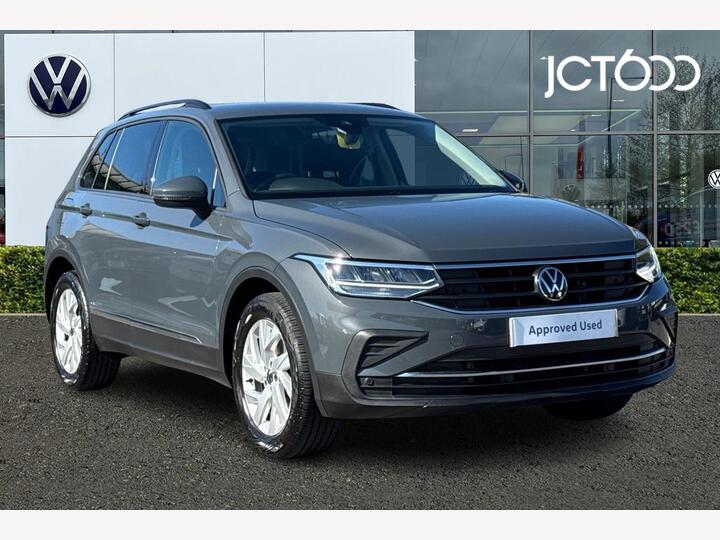 Volkswagen Tiguan 1.5 TSI Life Euro 6 (s/s) 5dr