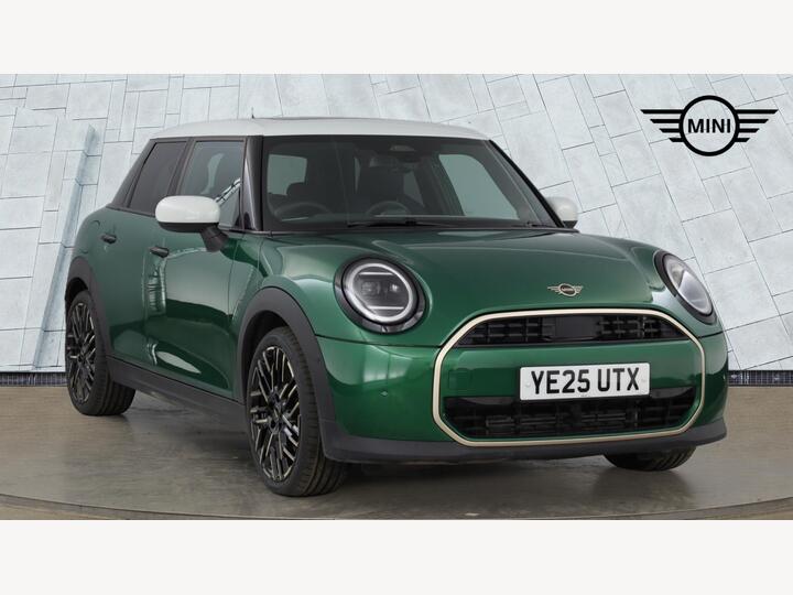 MINI Cooper 1.5C Exclusive Steptronic Euro 6 (s/s) 5dr