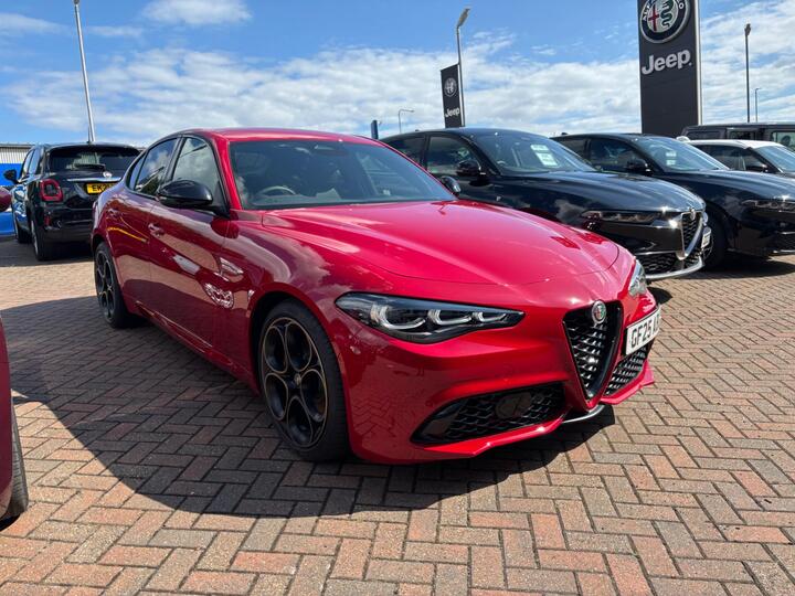 Alfa Romeo Giulia 2.0T Intensa Auto Euro 6 (s/s) 4dr Alfa Romeo Giulia 2.0T Intensa Auto Euro 6 (s/s) 4dr