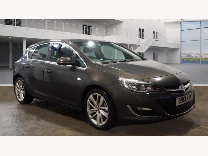 Vauxhall Astra 1.6 16v SRi Euro 5 5dr