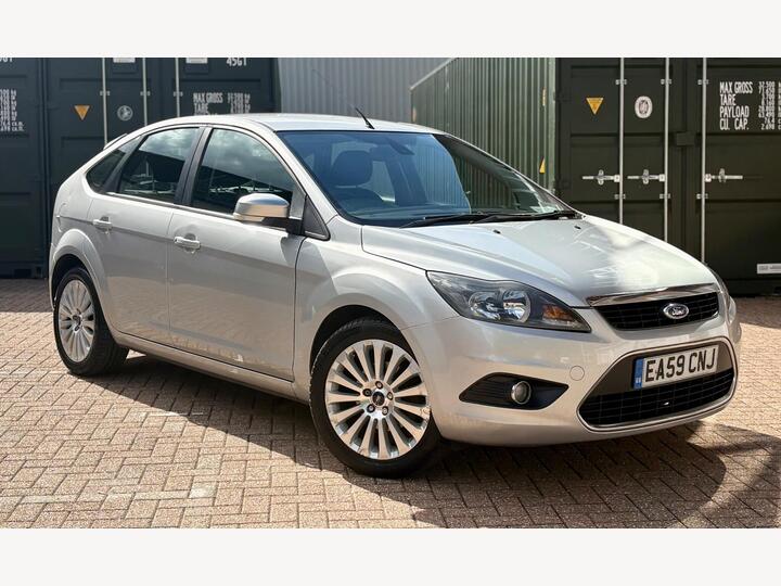 Ford Focus 1.6 Titanium 5dr