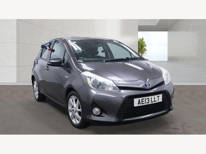 Toyota Yaris 1.5 VVT-h T Spirit CVT Euro 5 5dr