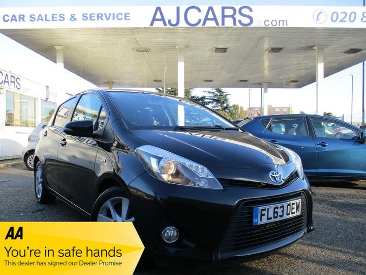 Toyota Yaris 1.5 VVT-h T Spirit CVT Euro 5 5dr