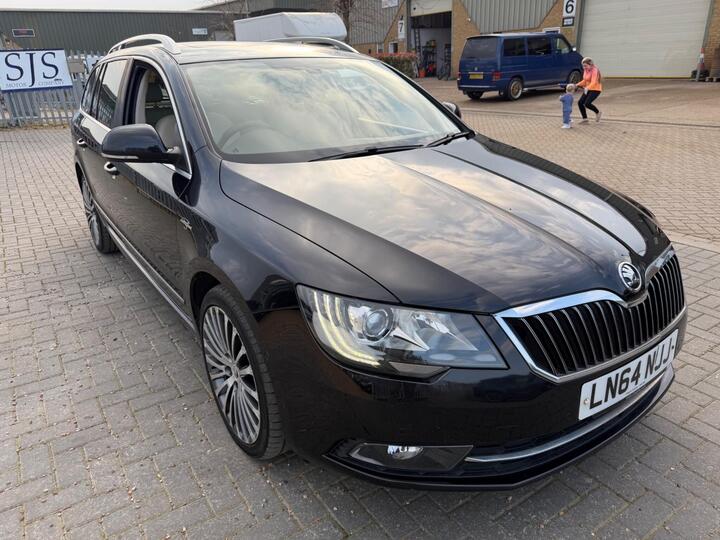 Skoda Superb 2.0 TDI Laurin & Klement DSG Euro 5 (s/s) 5dr