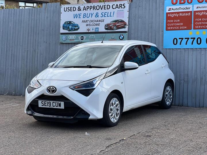 Toyota AYGO 1.0 VVT-i X-play Euro 6 5dr